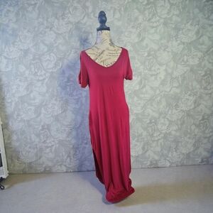 Chic Berry Maxi Dress